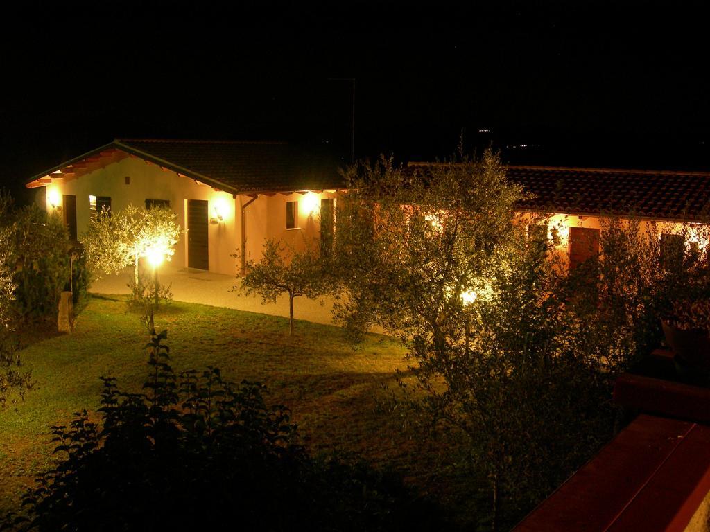 Santa Croce Villa Fossato di Vico Kültér fotó