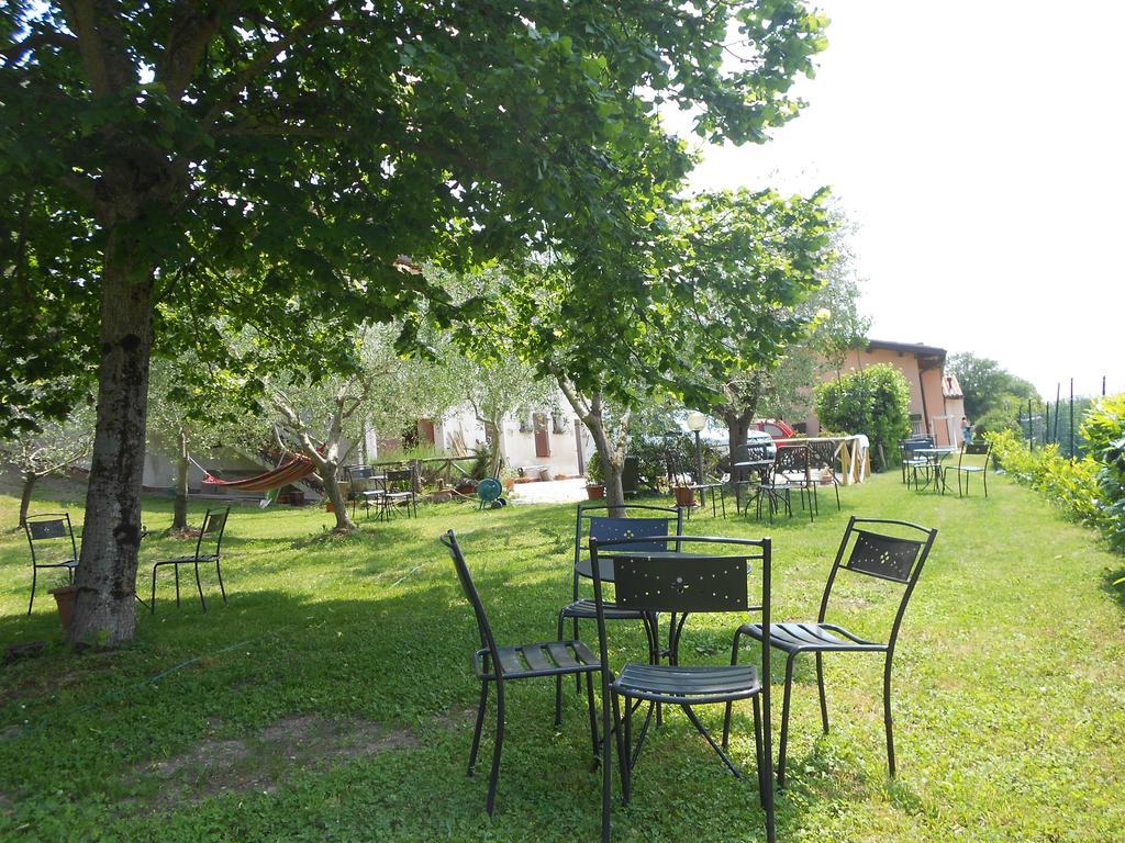Santa Croce Villa Fossato di Vico Kültér fotó