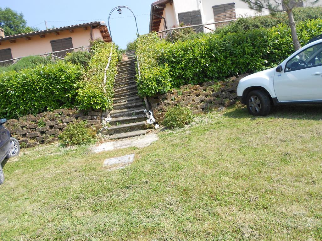 Santa Croce Villa Fossato di Vico Kültér fotó