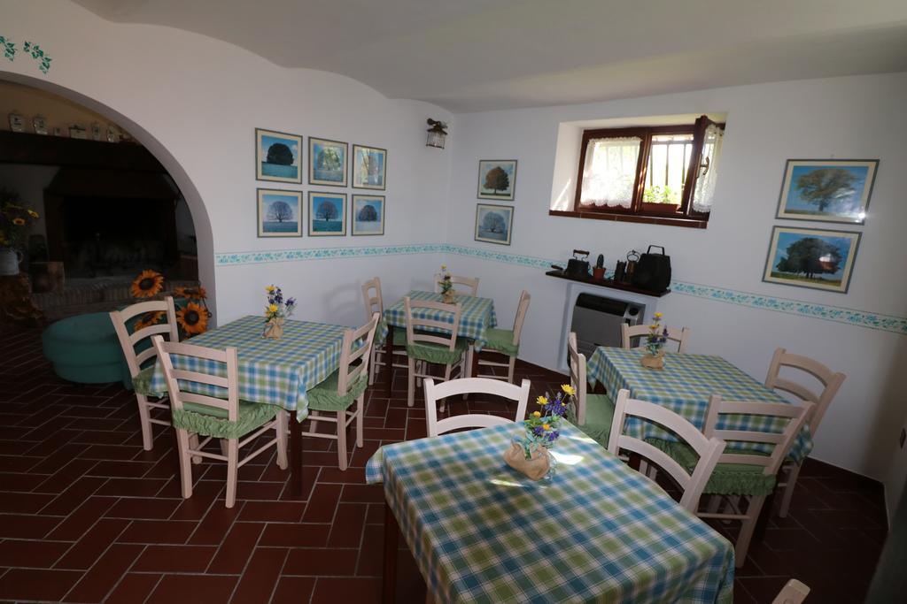 Santa Croce Villa Fossato di Vico Kültér fotó